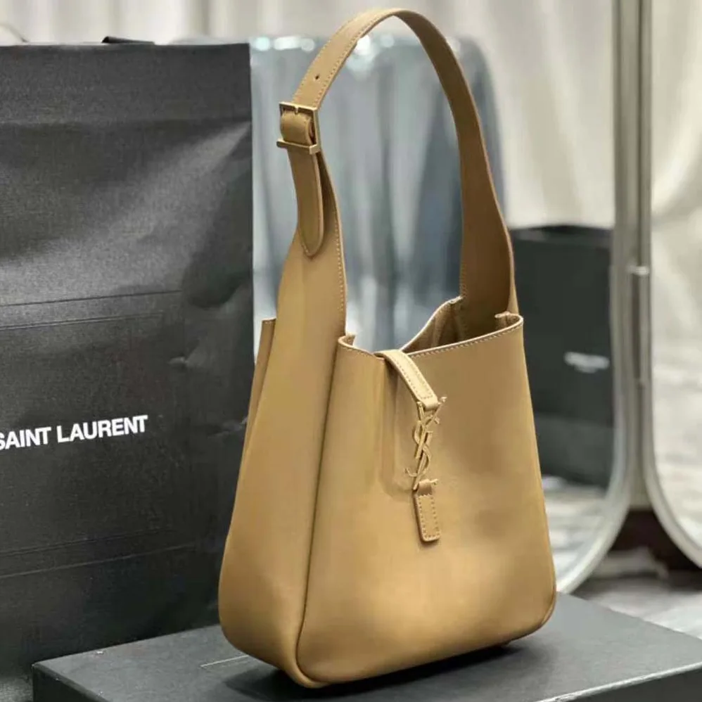 Saint Laurent YSL Le 5 à 7 Soft Small in Smooth Leather for Women in Brown Saint Laurent YSL Le 5 à 7 Soft Small in Smooth Leather for Women in Brown
