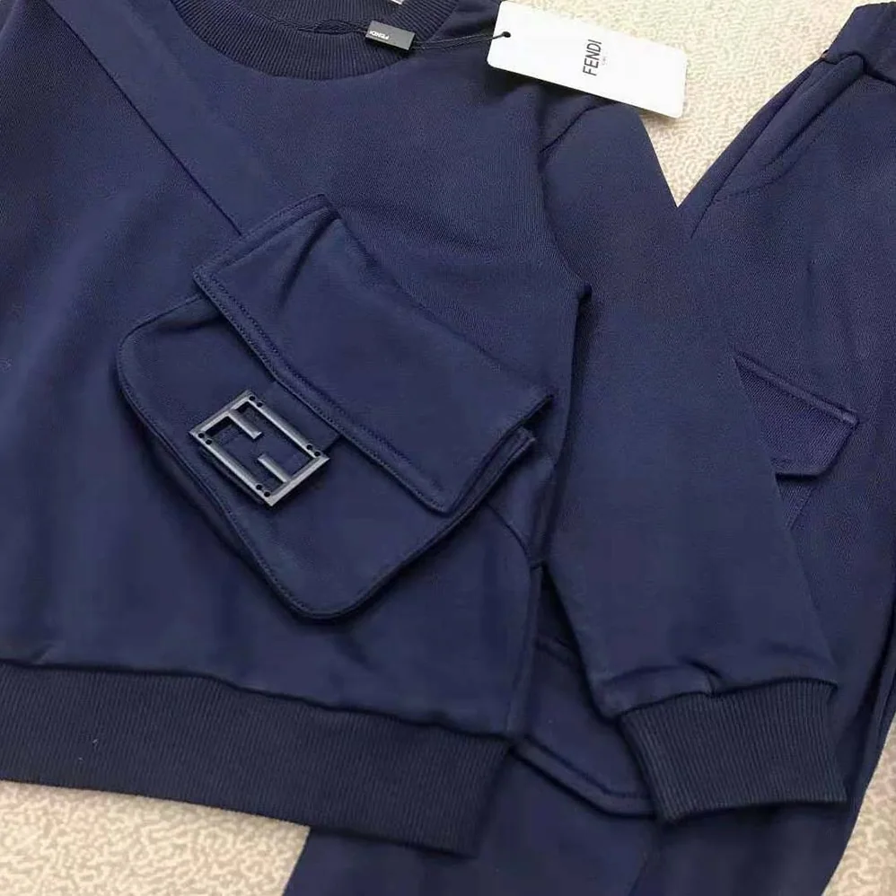 Fendi Kids' Junior Sweatshirt Navy Blue Sweatshirt with Large Baguette Fendi Kids' Junior Sweatshirt Navy Blue Sweatshirt with Large Baguette