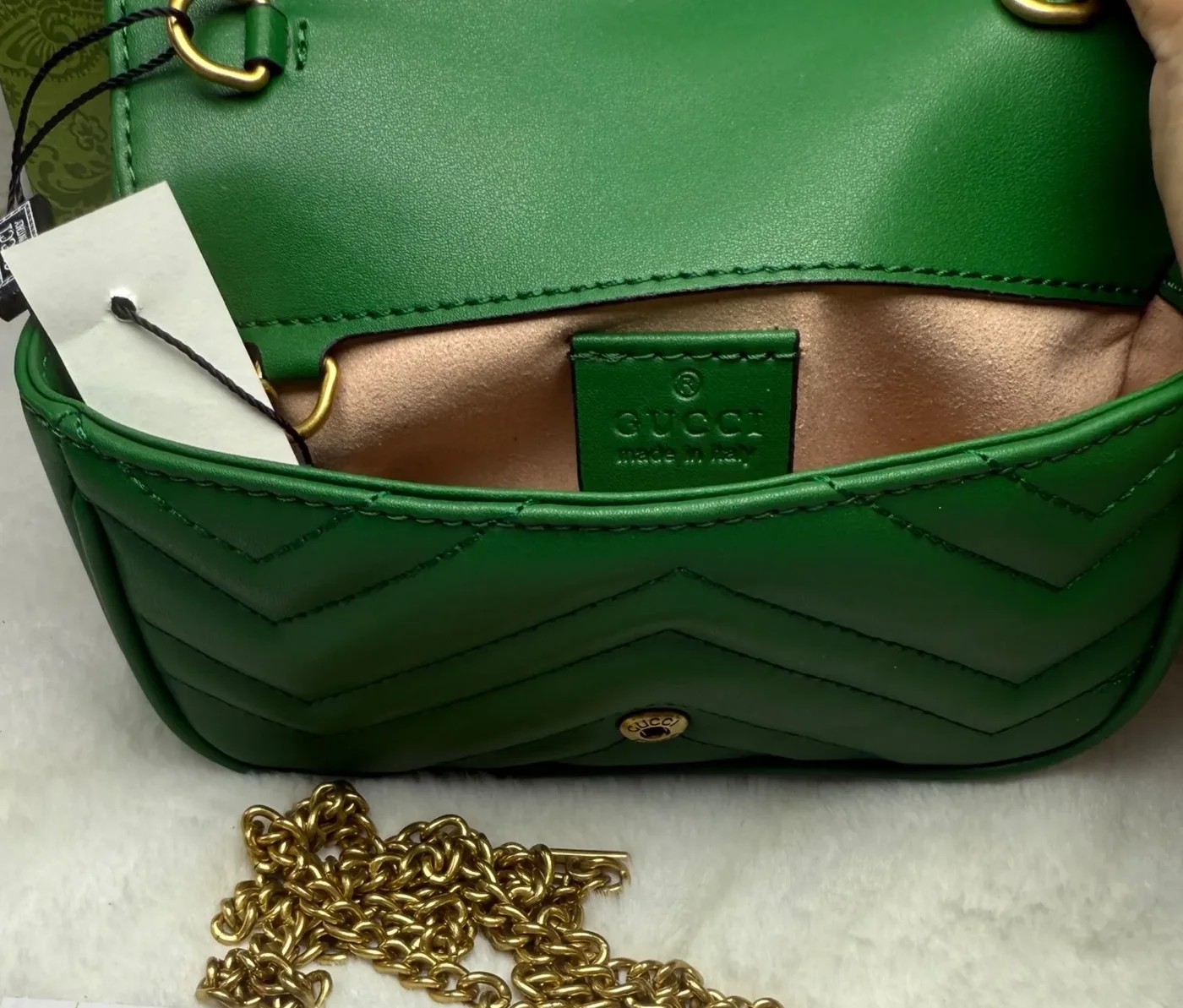Gucci Marmont Matelassé Super Mini Bag Green Matelassé Chevron /