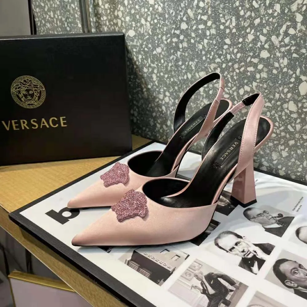Versace La Medusa Satin Sling-Back Pumps in 105 mm Heel for Women in Pink Versace La Medusa Satin Sling-Back Pumps in 105 mm Heel for Women in Pink