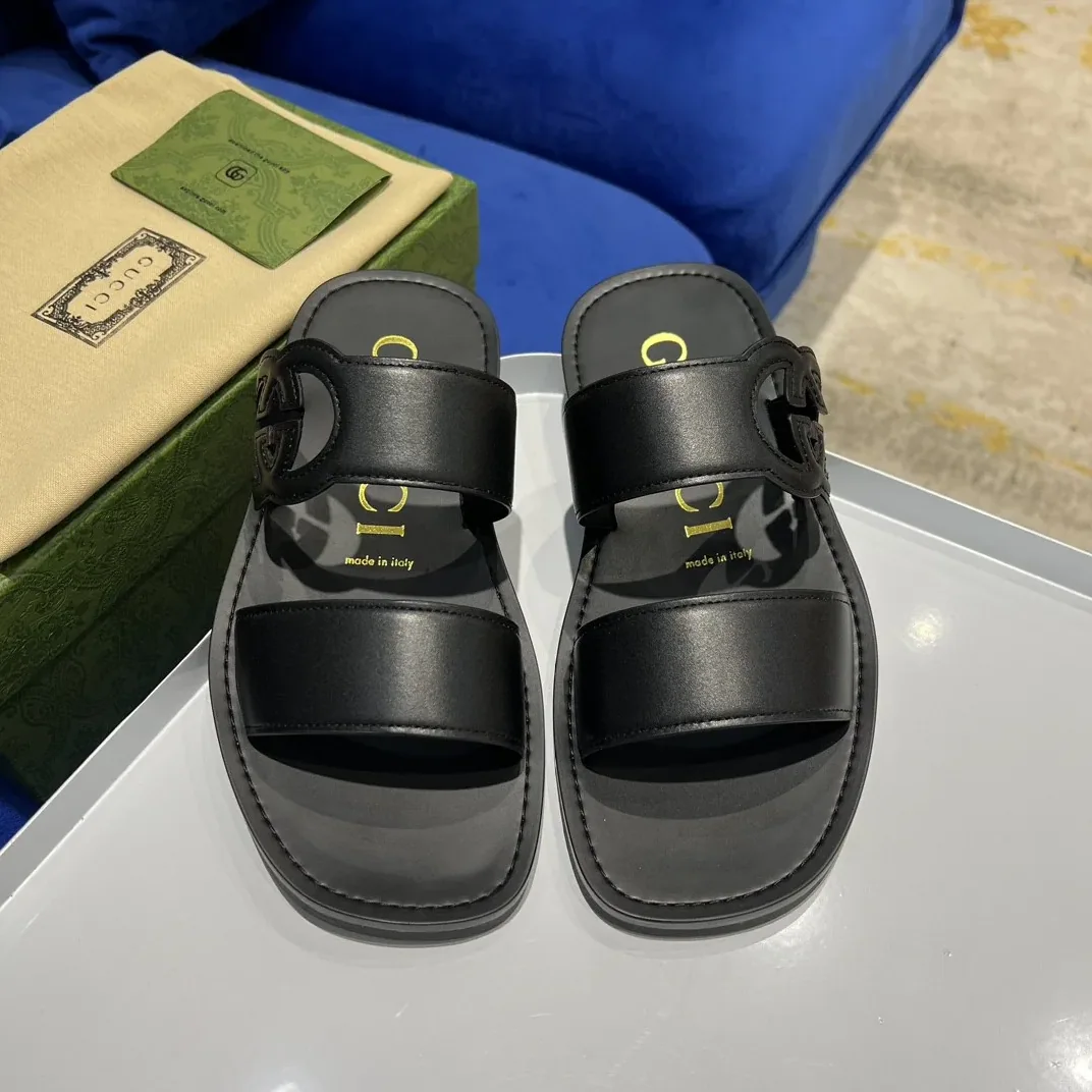 Gucci Interlocking G Slide Sandal Black Gucci Interlocking G Slide Sandal Black