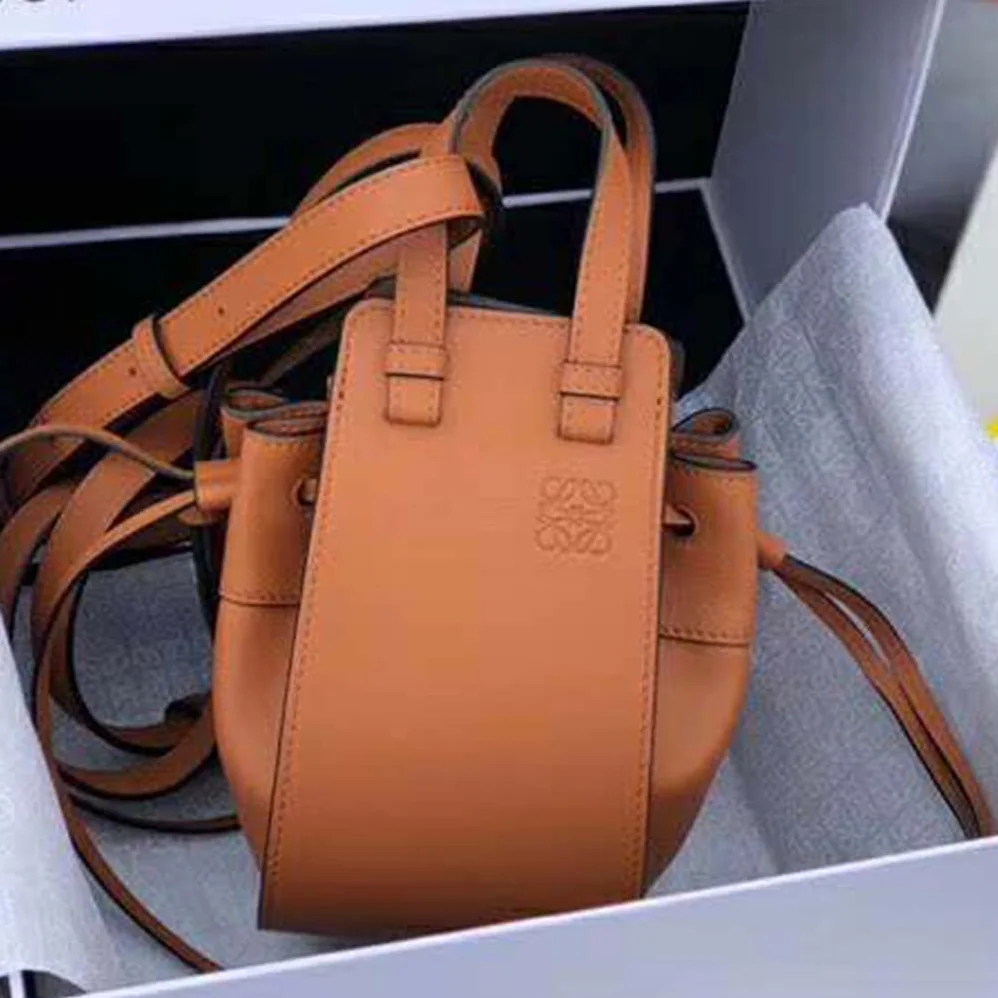 Loewe Hammock Dw Mini Bag in Nappa Calf for Women in Brown Loewe Hammock Dw Mini Bag in Nappa Calf for Women in Brown