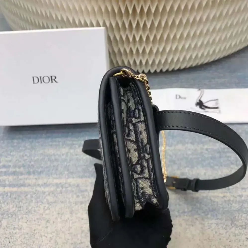 Dior 2-in-1 30 Montaigne Pouch Blue Dior Oblique Jacquard for Women Dior 2-in-1 30 Montaigne Pouch Blue Dior Oblique Jacquard for Women