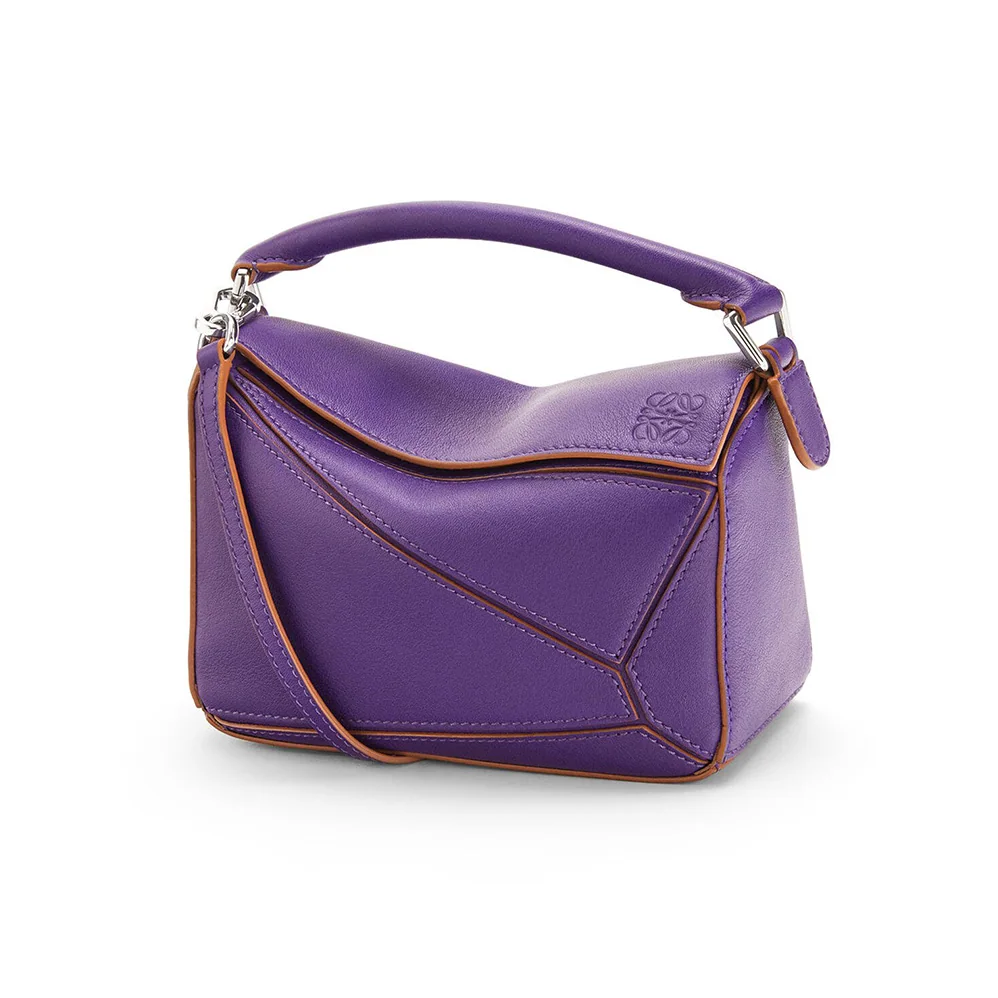 Loewe Mini Puzzle Bag in Classic Calfskin for Women in Purple Loewe Mini Puzzle Bag in Classic Calfskin for Women in Purple