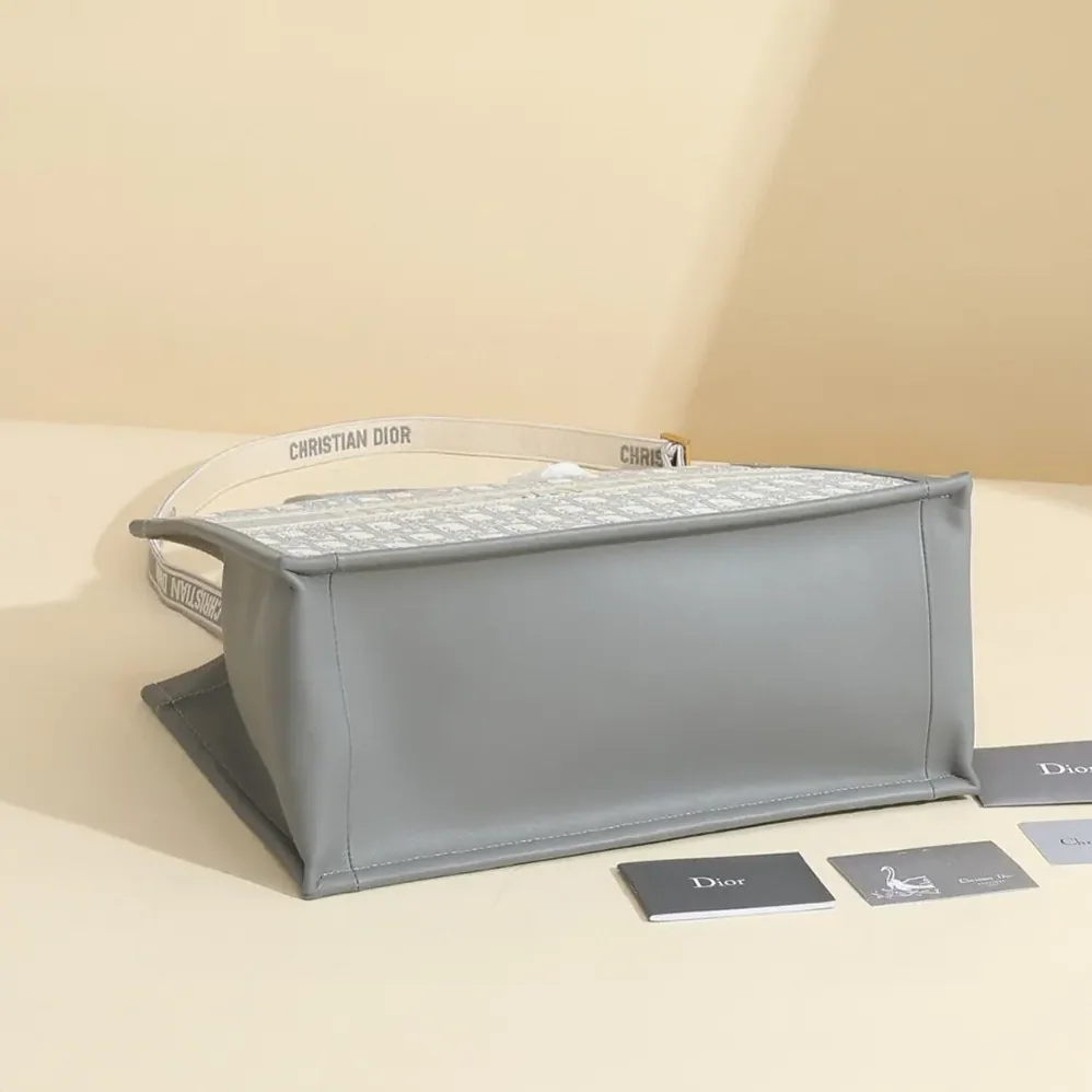 Dior Medium Dior Book Tote Gray Dior Oblique Embroidery and Calfskin for Women