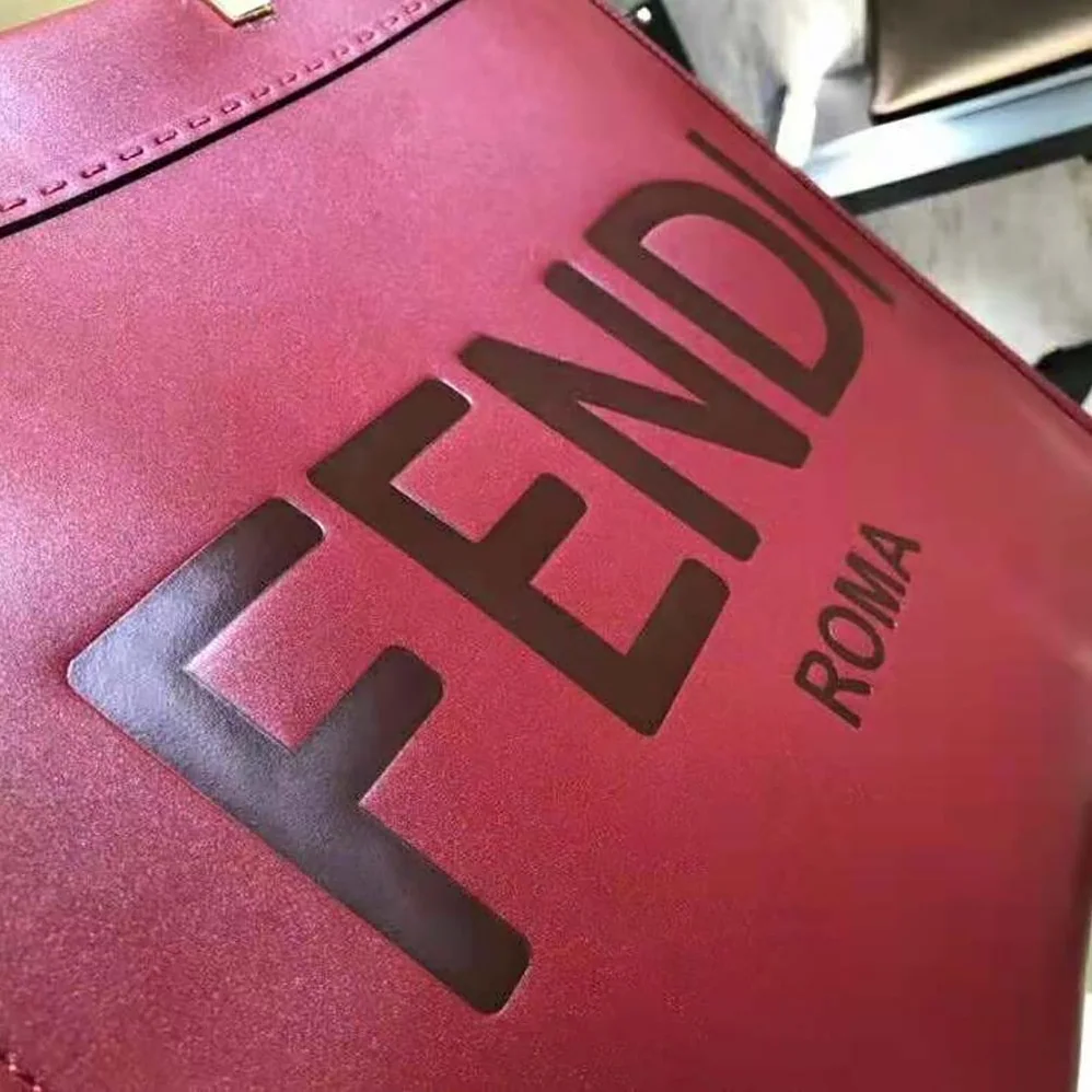 Fendi Sunshine Shopper Burgundy Leather Shopper for Women in Maroon