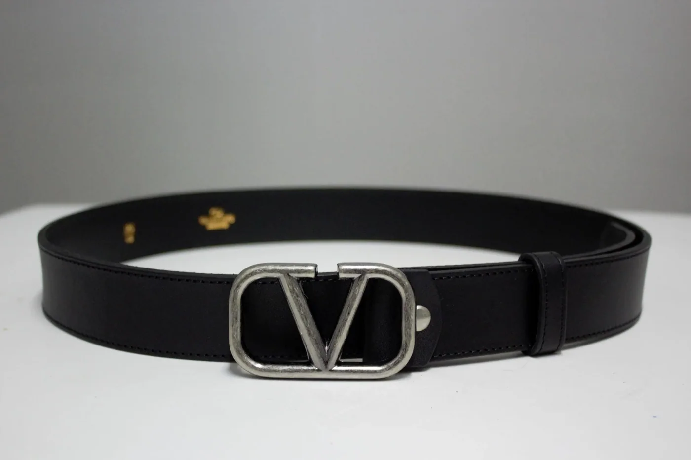 Black V SiAmazinger Buckle Leather Belt