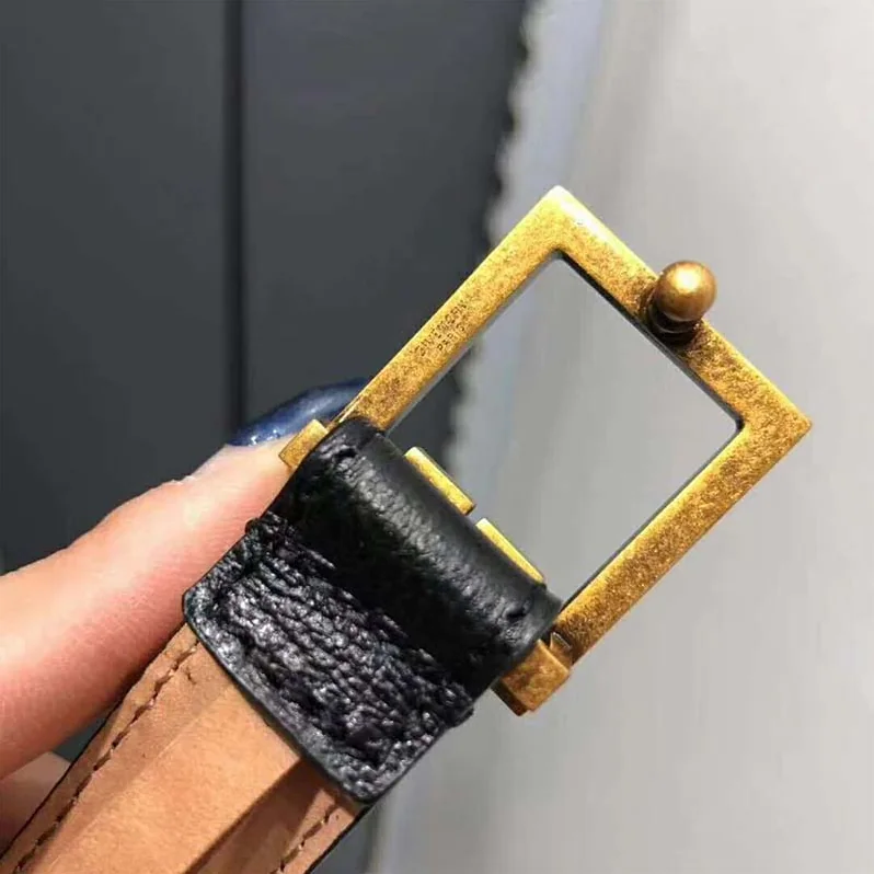 Givenchy Double G Belt in Leather for Women in Black Givenchy Double G Belt in Leather for Women in Black