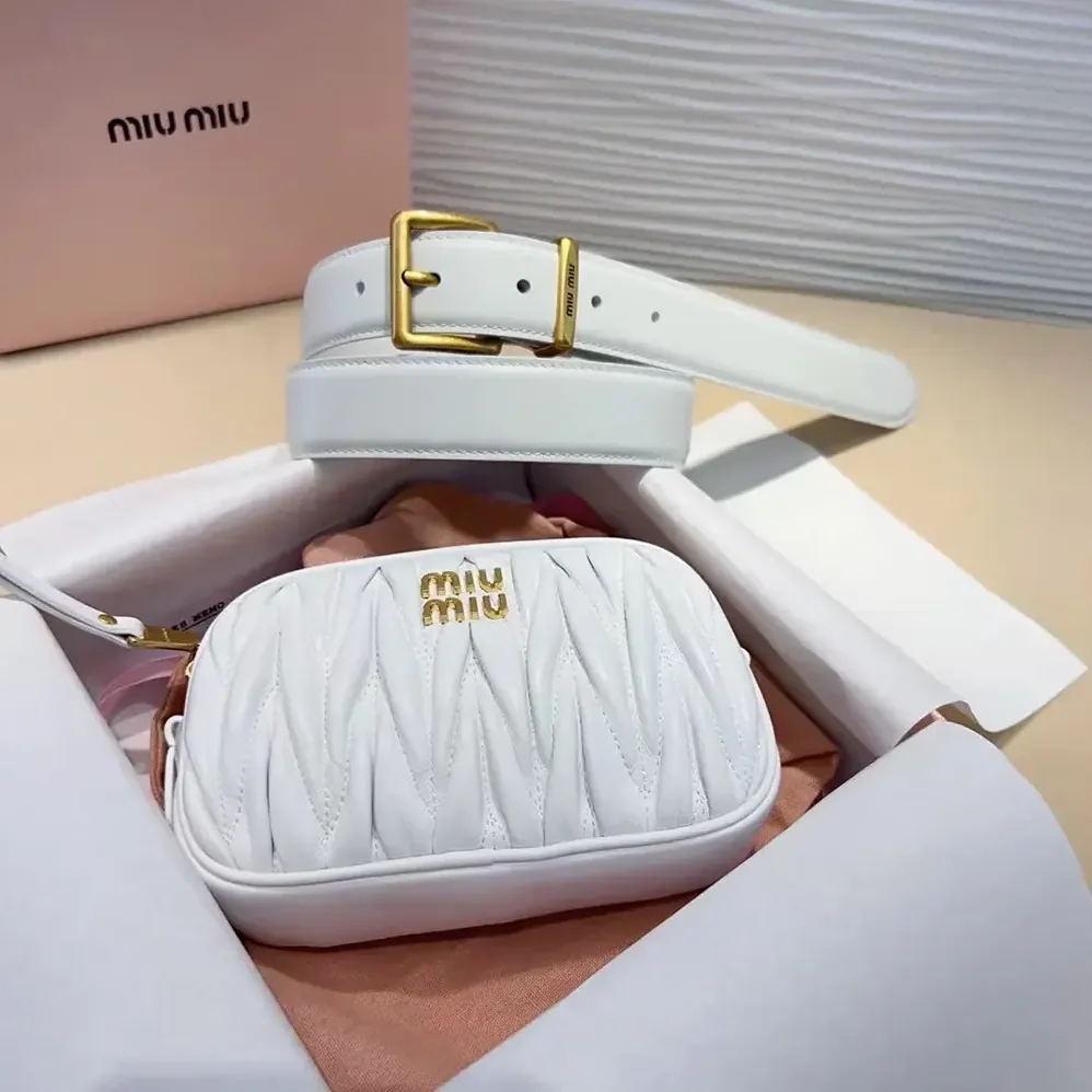 Miu Miu Belt with Matelassé Pouch for Women in White Miu Miu Belt with Matelassé Pouch for Women in White