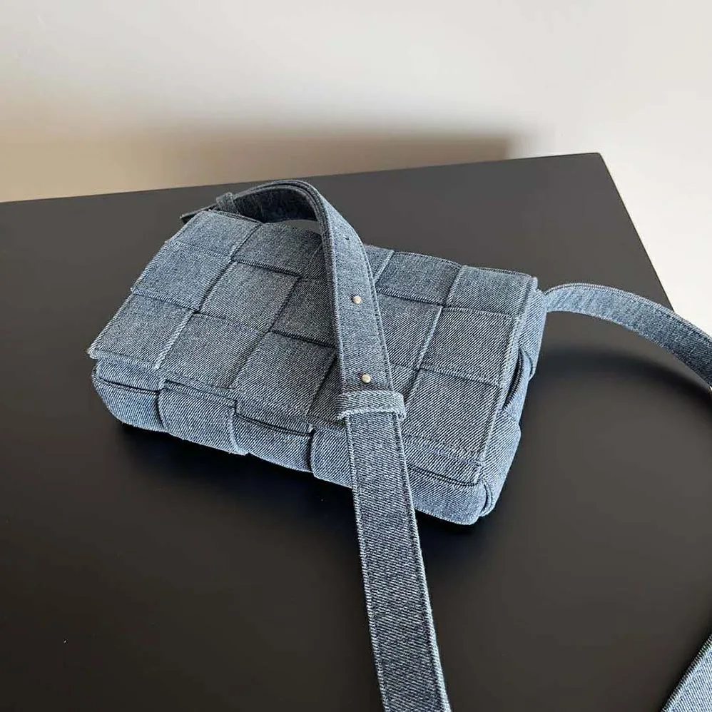 Bottega Veneta Cassette Intreccio Washed Denim Cross for Women in Body Bag