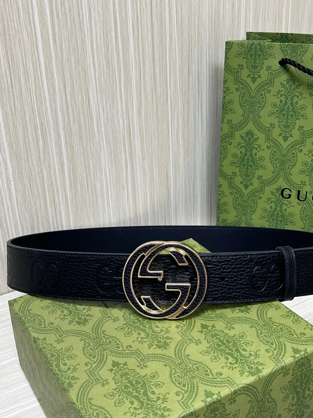 Gucci GG Marmont Circle Buckle Belt Black Leather With Gold Trim