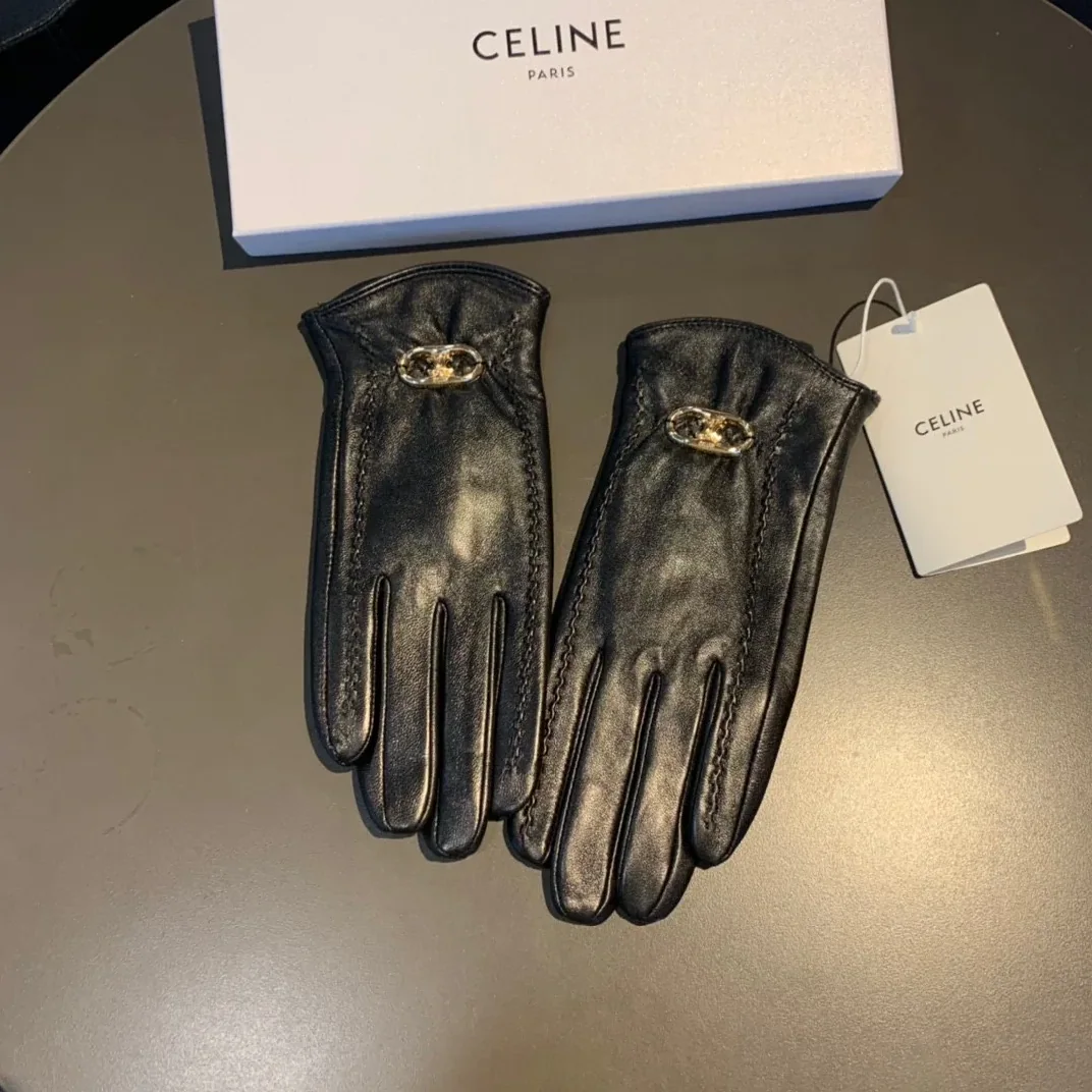 Celine Triomphe Gloves In Black Celine Triomphe Gloves In Black