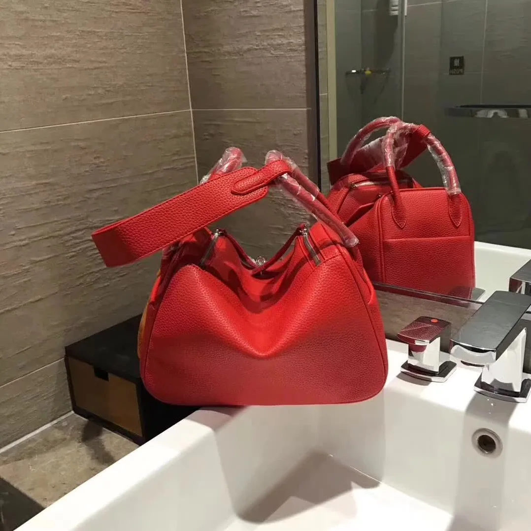 Hermes Lindy 30 Top Flap Leather Bag with Strap in Red