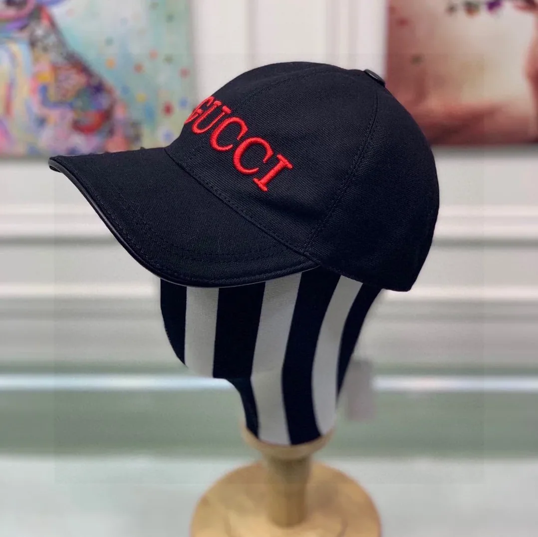 Gucci Off The Grid Baseball Hat White GG Gucci Off The Grid Baseball Hat White GG