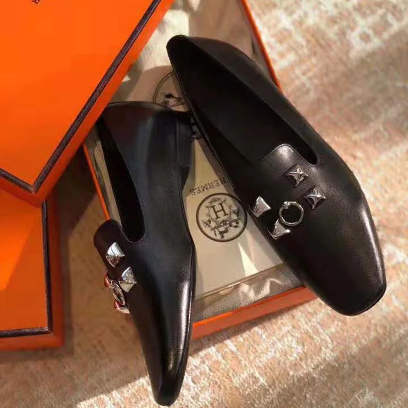 Hermes Subtil Ballerina in Goatskin with Square Toe for Women in Black