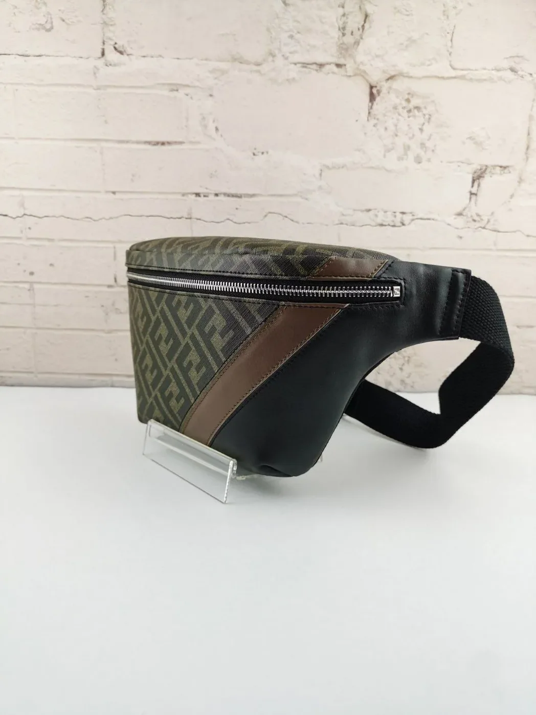 Fendi Belt Bag Khaki in Brown Fendi Belt Bag Khaki in Brown