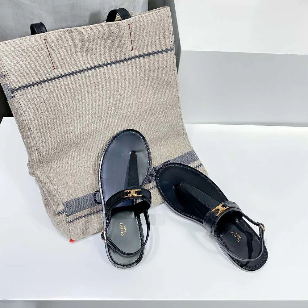 Celine Triomphe Thong in Calfskin for Women in Black Celine Triomphe Thong in Calfskin for Women in Black