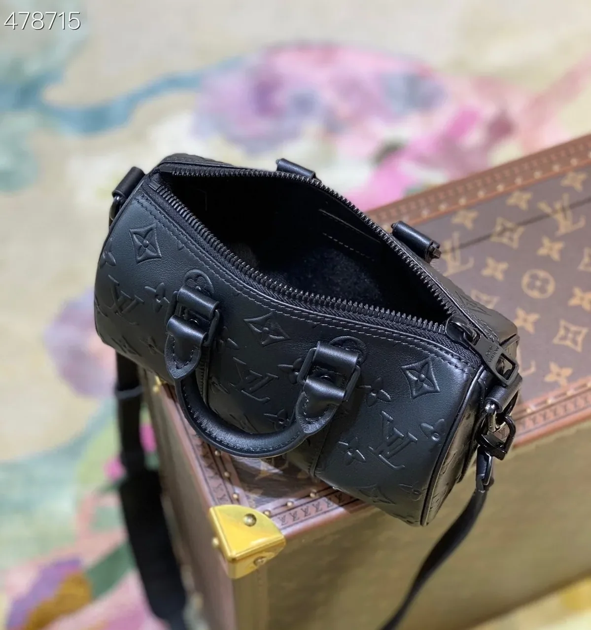 Louis Vuitton Keepall XS Monogram Seal Black Shoulder And Crossbody Bags / LV Louis Vuitton Keepall XS Monogram Seal Black Shoulder And Crossbody Bags / LV