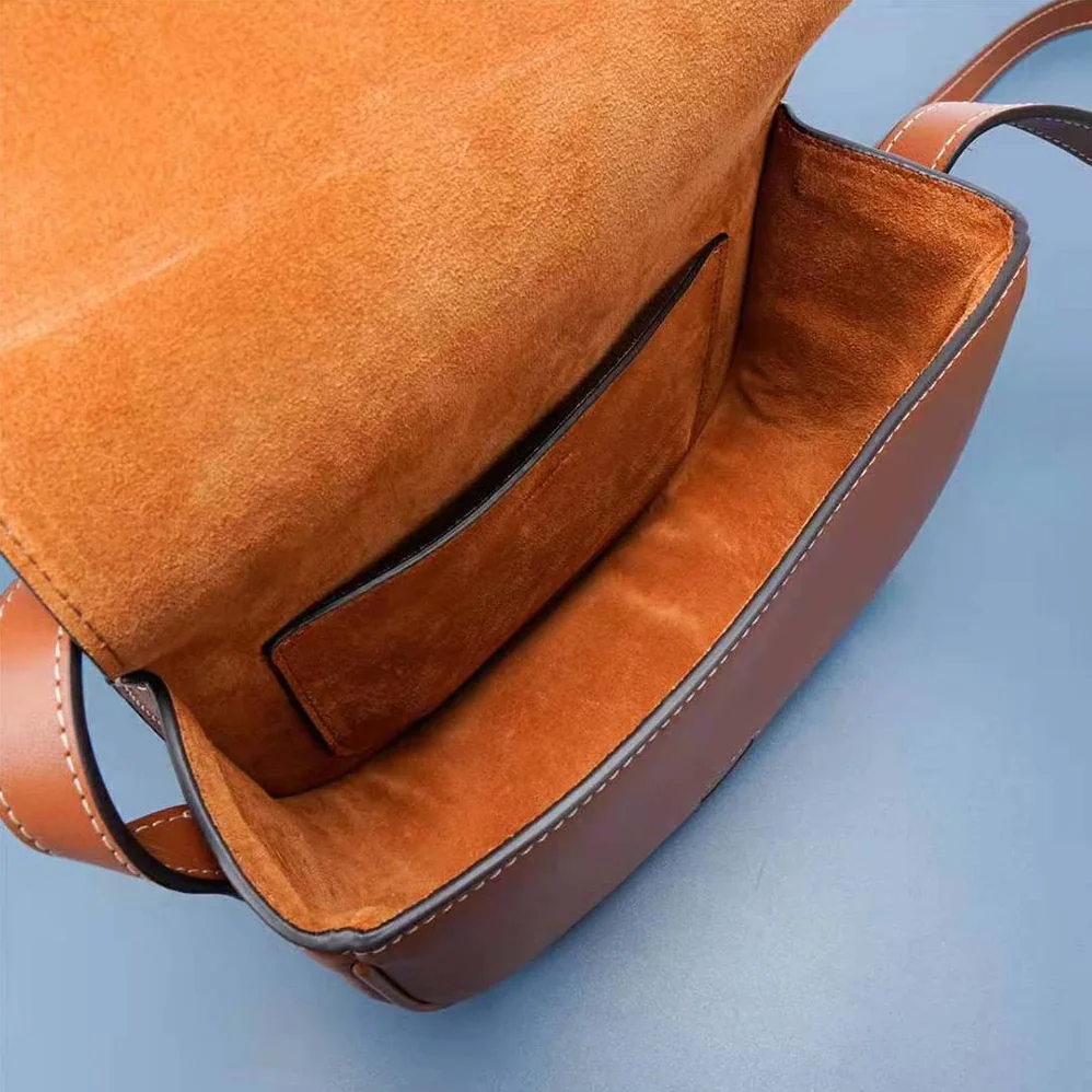 Celine Folco Cuir Triomphe in Smooth Calfskin for Women in Brown Celine Folco Cuir Triomphe in Smooth Calfskin for Women in Brown