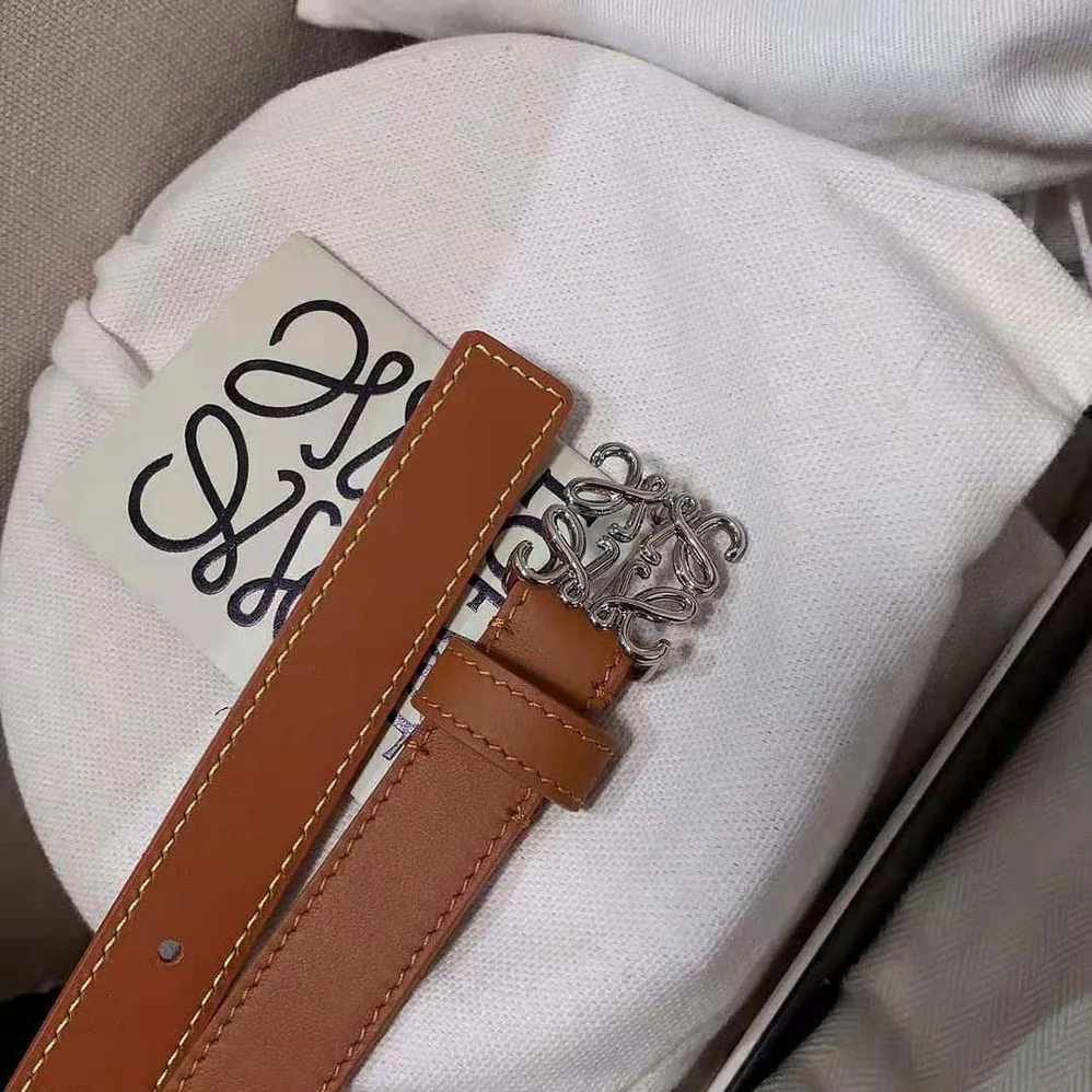 Loewe Anagram Belt in Pebble Grain Calfskin for Women in Tan Loewe Anagram Belt in Pebble Grain Calfskin for Women in Tan