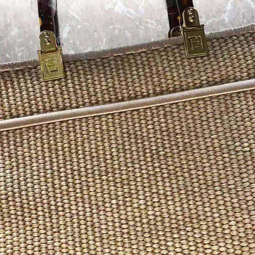 Fendi Wallet on Chain with Pouches Woven Straw Shopper for Women Fendi Wallet on Chain with Pouches Woven Straw Shopper for Women