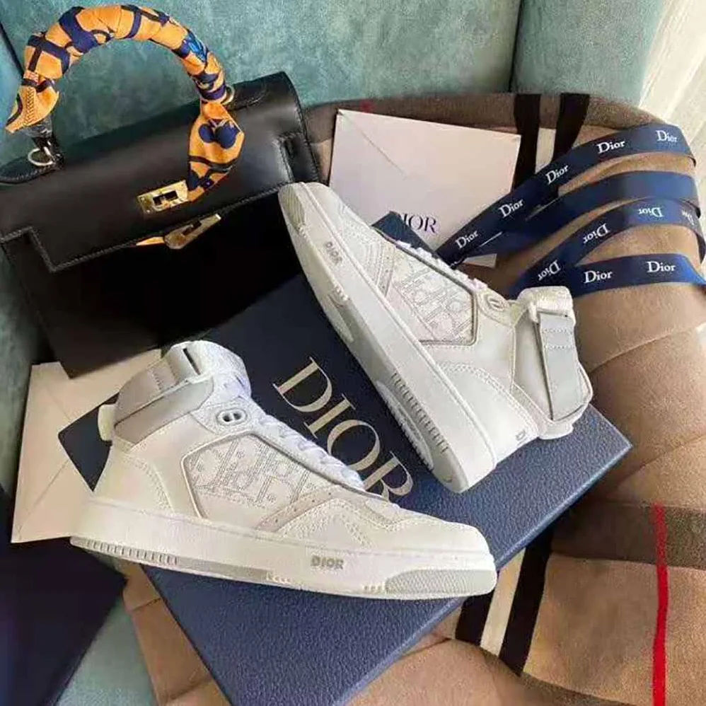 Dior B27 High-Top Sneaker Smooth Calfskin with Dior Oblique Jacquard for Men in White