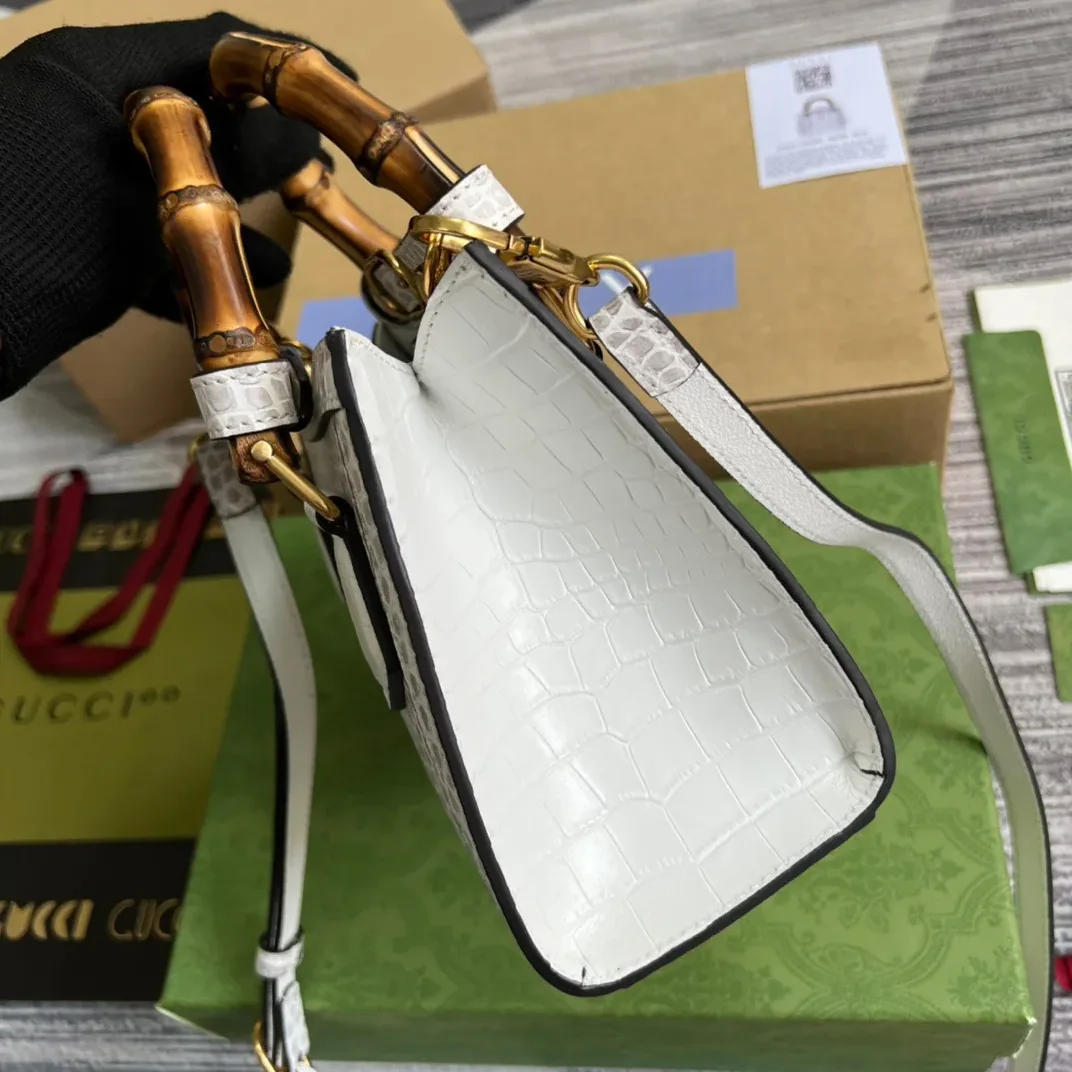 Gucci Diana Mini Tote Bag White