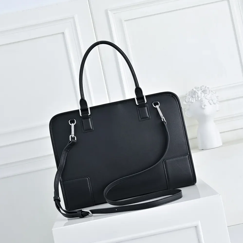 Loewe Large Amazona 180 Bag in Soft Calfskin for Women in Black Loewe Large Amazona 180 Bag in Soft Calfskin for Women in Black