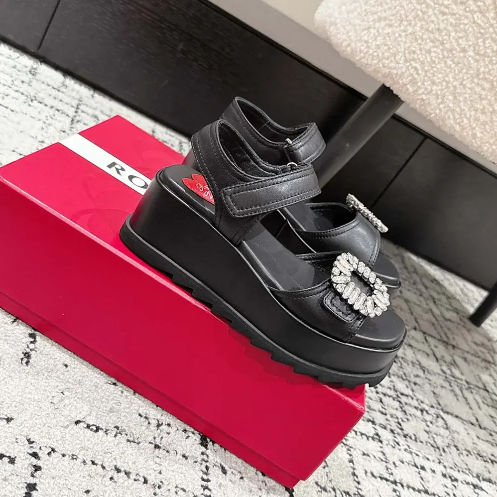 Roger Vivier Slidy Viv' Wedge Sandals in Leather for Women in Black Roger Vivier Slidy Viv' Wedge Sandals in Leather for Women in Black