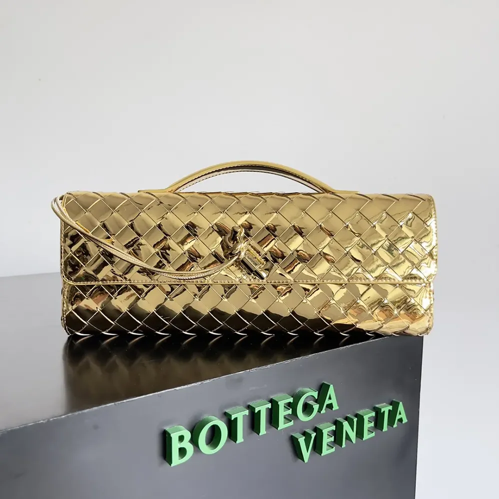 Bottega Veneta Andiamo Clutch in Intrecciato Leather for Women in Gold Bottega Veneta Andiamo Clutch in Intrecciato Leather for Women in Gold