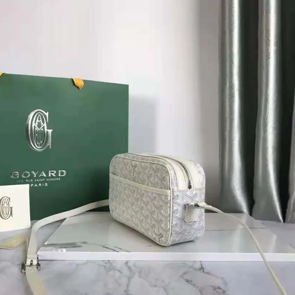 Goyard Cap-vert Pm Bag for Unisex in White Goyard Cap-vert Pm Bag for Unisex in White