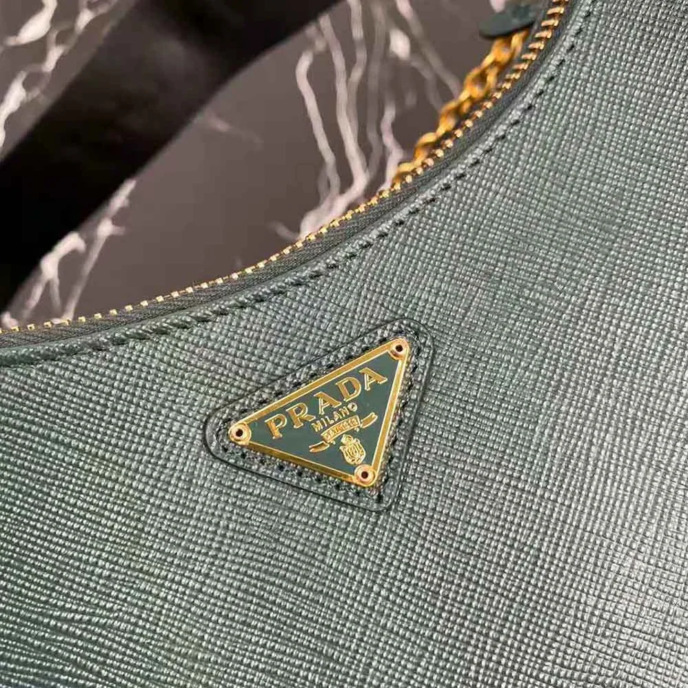 Prada Prada Re-Edition 2005 Saffiano Leather Bag for Women in Green Prada Prada Re-Edition 2005 Saffiano Leather Bag for Women in Green