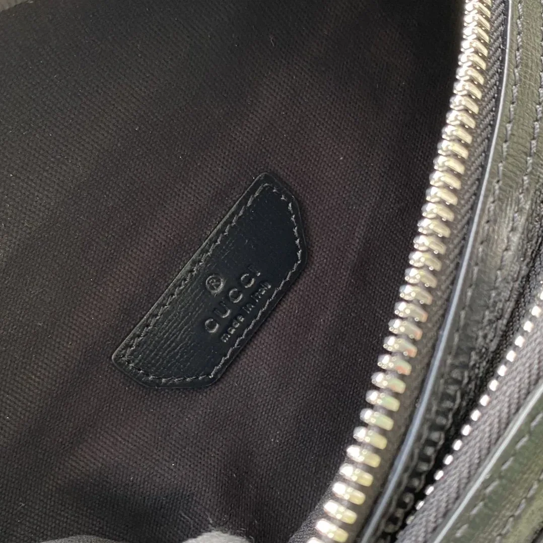 Gucci Belt Bag With Interlocking G Black GG Supreme Canvas / Gucci Belt Bag With Interlocking G Black GG Supreme Canvas /