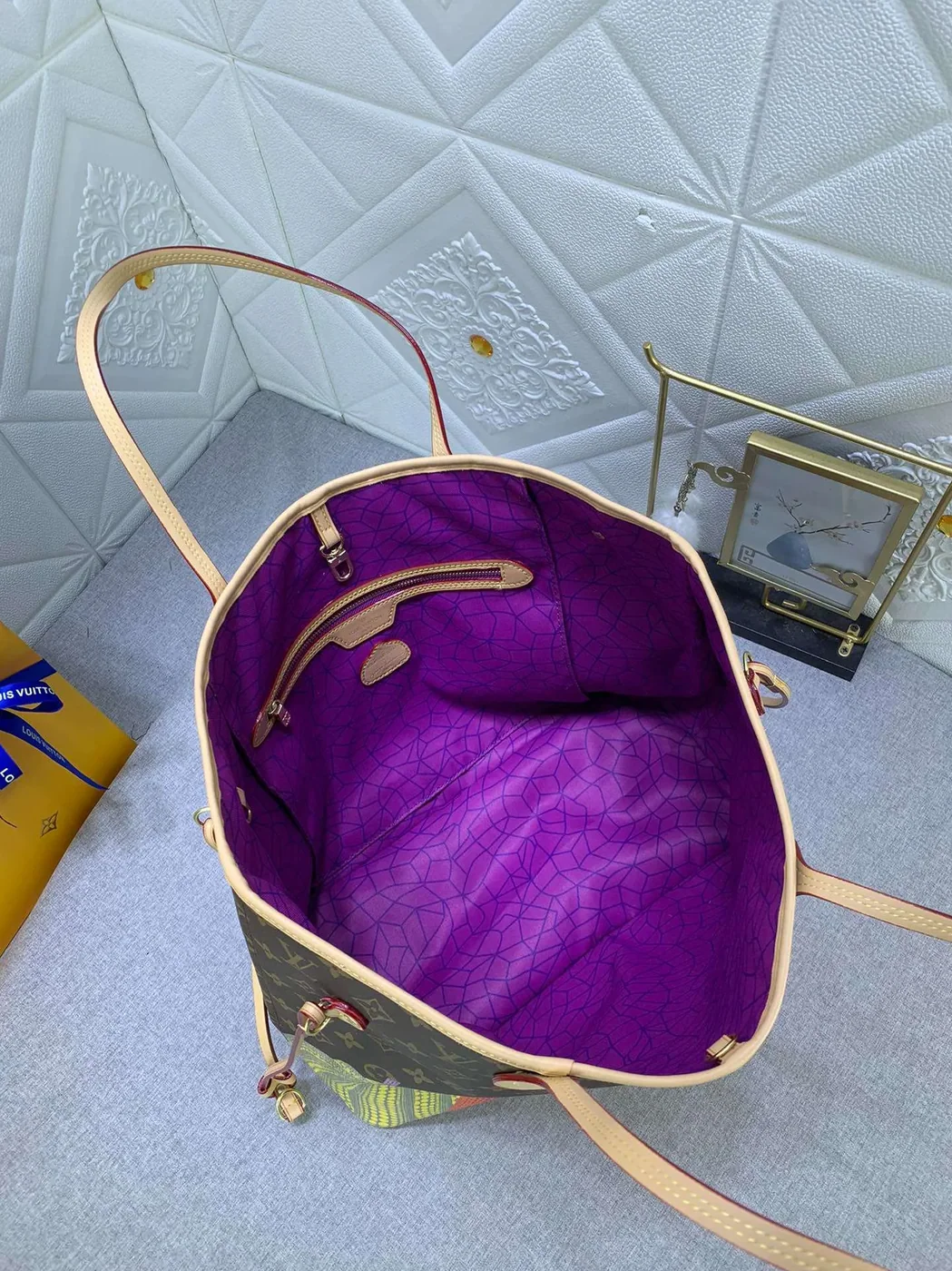 Louis Vuitton LV x YK Neverfull MM Tote Bag in Brown Monogram Gold Hardware Louis Vuitton LV x YK Neverfull MM Tote Bag in Brown Monogram Gold Hardware
