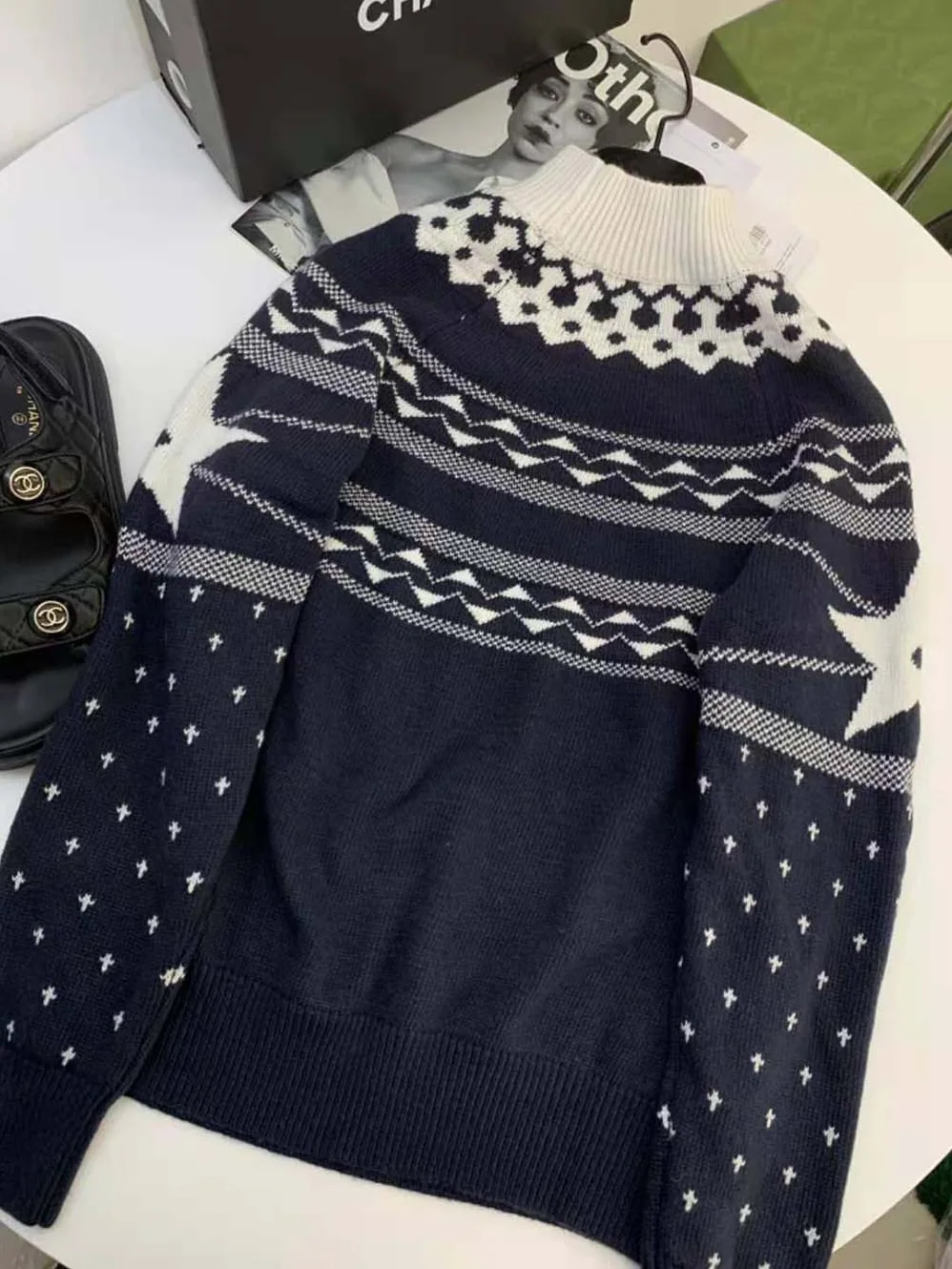 Dior Dioralps Stand Collar Sweater Navy Blue and White Wool and Cashmere Knit for Women Dior Dioralps Stand Collar Sweater Navy Blue and White Wool and Cashmere Knit for Women