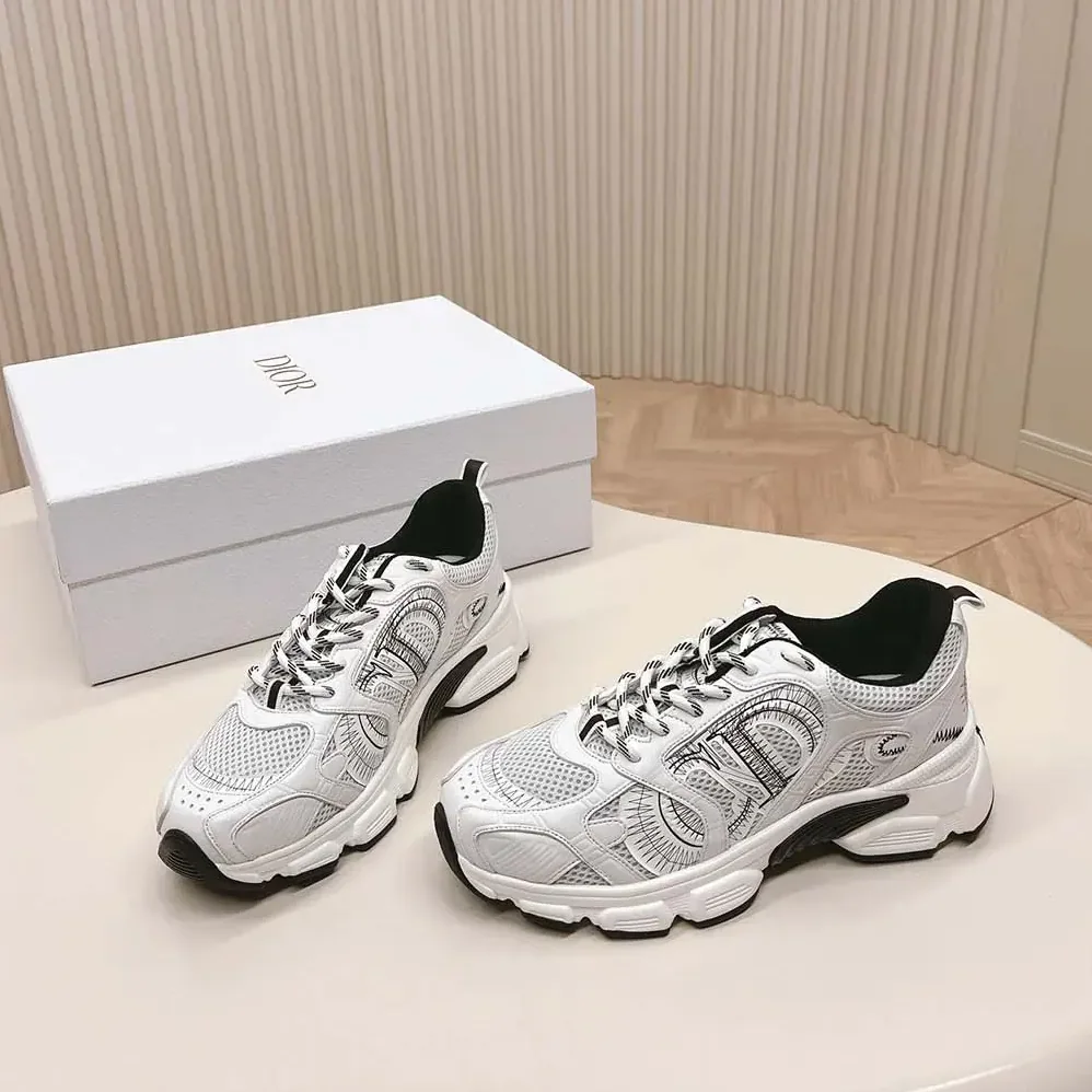 Dior Chrono Sneaker White and Black Mesh with Leather for Women in Effect Panels Dior Chrono Sneaker White and Black Mesh with Leather for Women in Effect Panels