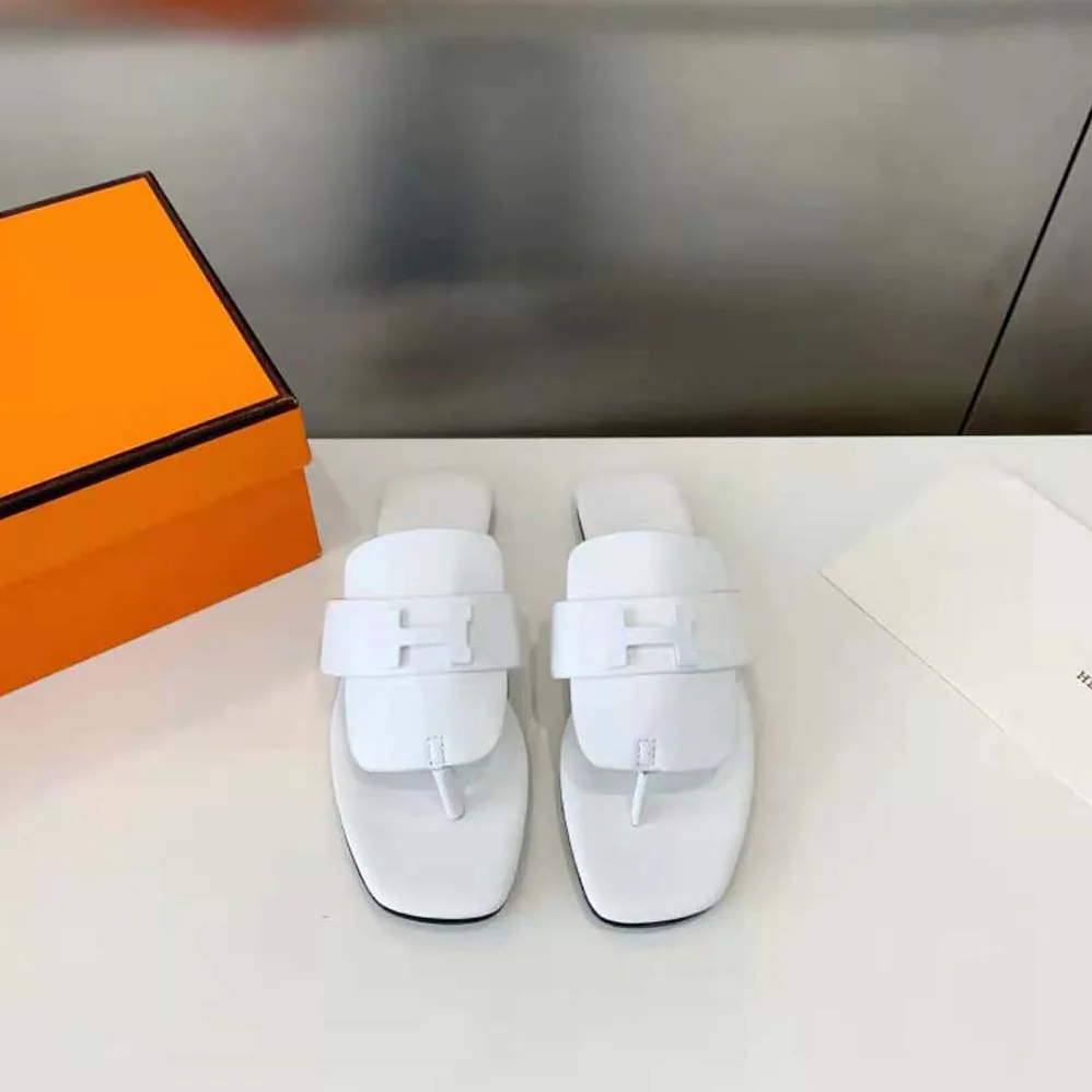 Hermes Galerie Sandal in Calfskin for Women in White