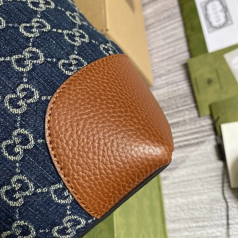 Gucci Ophidia GG Medium Tote Bag / Dark Blue/ Ivory Eco Washed Organic GG Jacquard Denim Gold Hardware Gucci Ophidia GG Medium Tote Bag / Dark Blue/ Ivory Eco Washed Organic GG Jacquard Denim Gold Hardware
