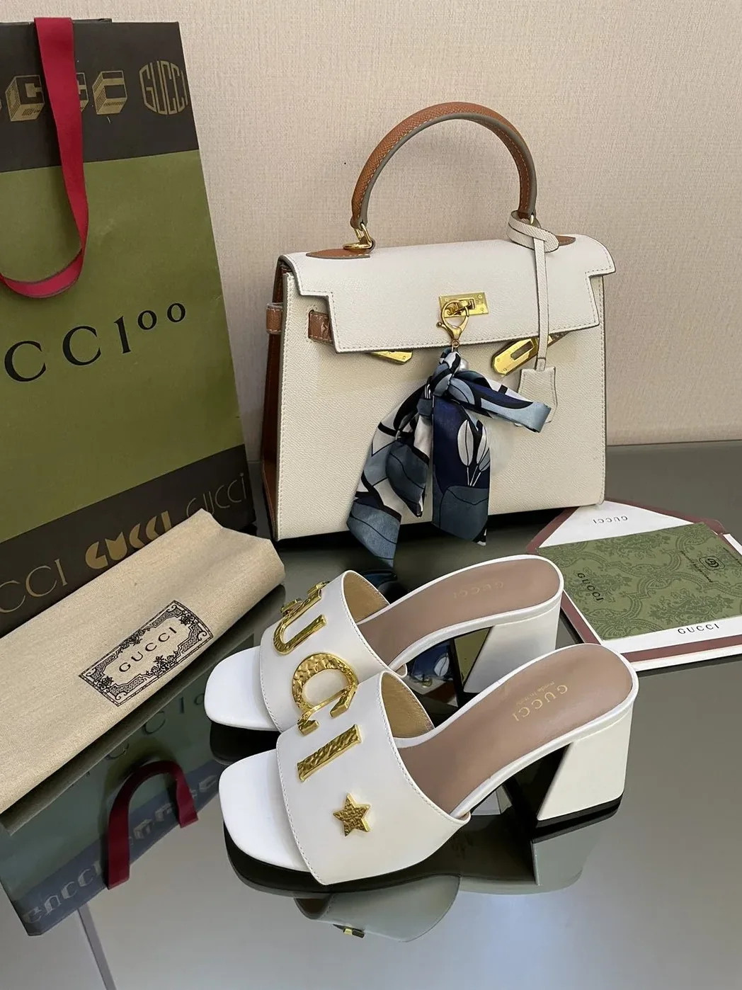 Gucci ‘Gucci' Slide Sandal White for Women Gucci ‘Gucci' Slide Sandal White for Women