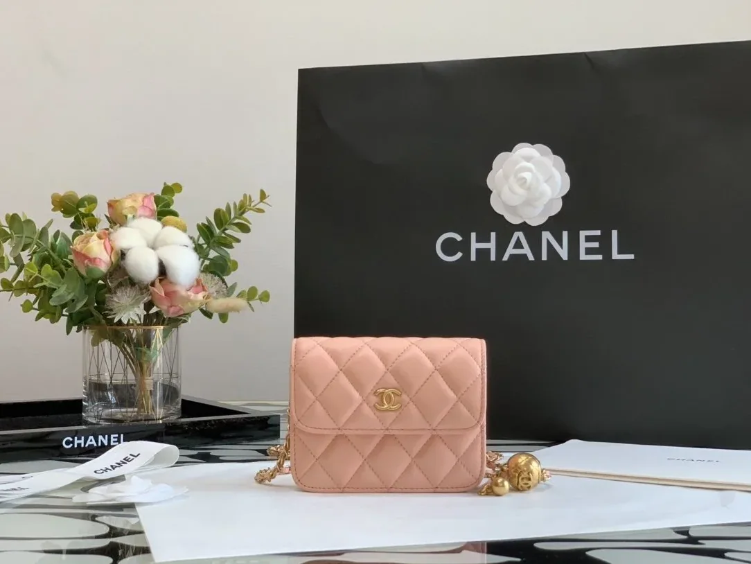 Chanel CO-CO Wallet On Chain in Gold Hardware Pink Chanel CO-CO Wallet On Chain in Gold Hardware Pink
