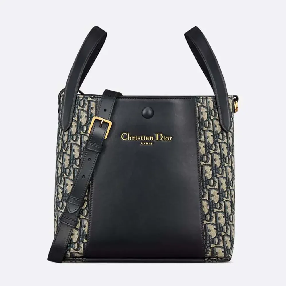 Dior Medium Signature Bucket Bag Blue Dior Oblique Jacquard and Smooth Calfskin for Women