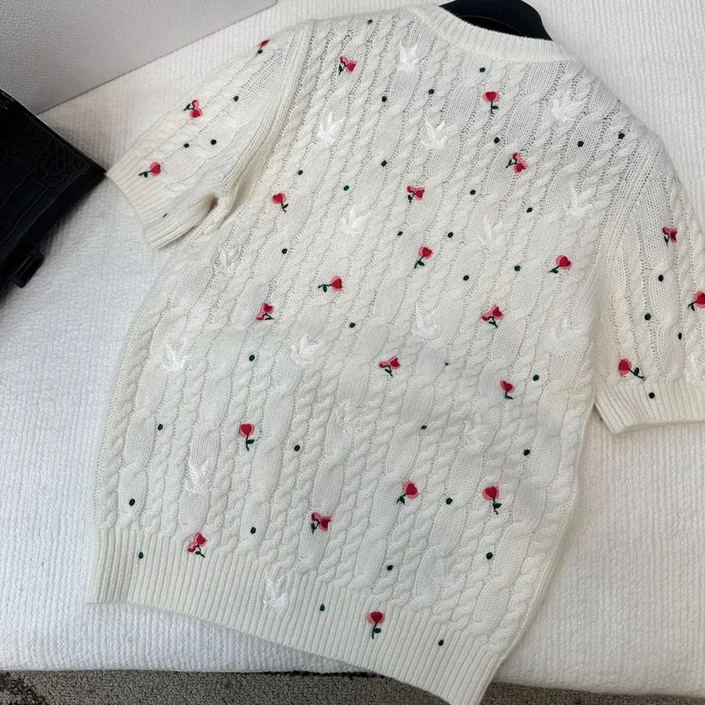 Dior Dioramour Embroidered Short-Sleeved Sweater Ecru Cashmere Cable for Women in Knit