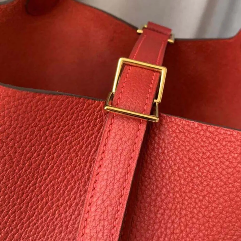 Hermes Picotin Lock 22cm in Clémence leather for Women in Red Hermes Picotin Lock 22cm in Clémence leather for Women in Red