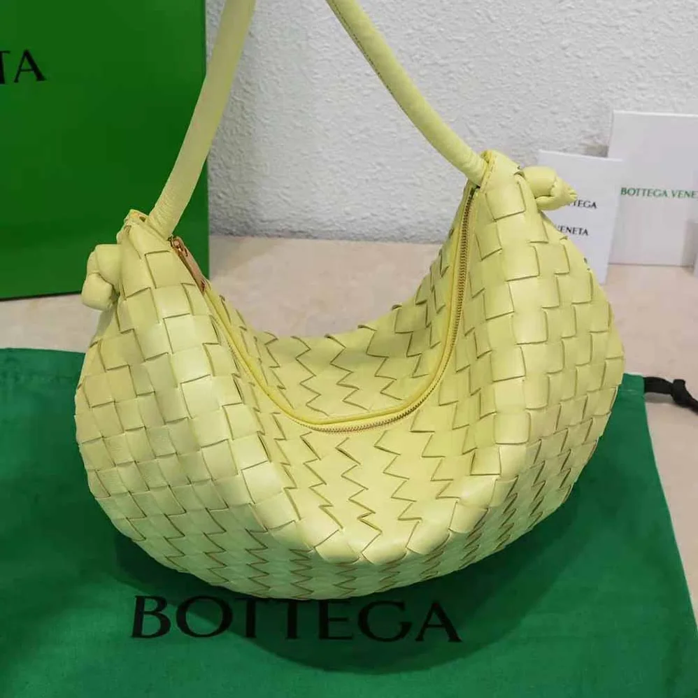 Bottega Veneta Turn Medium Intrecciato Leather Pouch with Adjustable Strap for Women in Yellow Bottega Veneta Turn Medium Intrecciato Leather Pouch with Adjustable Strap for Women in Yellow