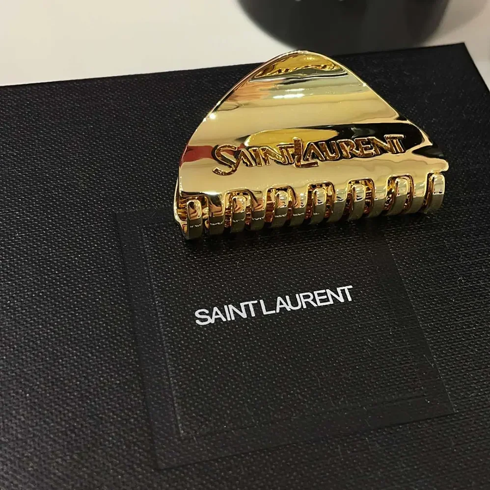 Saint Laurent YSL Saint Laurent Claw Clip in Metal for Women Saint Laurent YSL Saint Laurent Claw Clip in Metal for Women