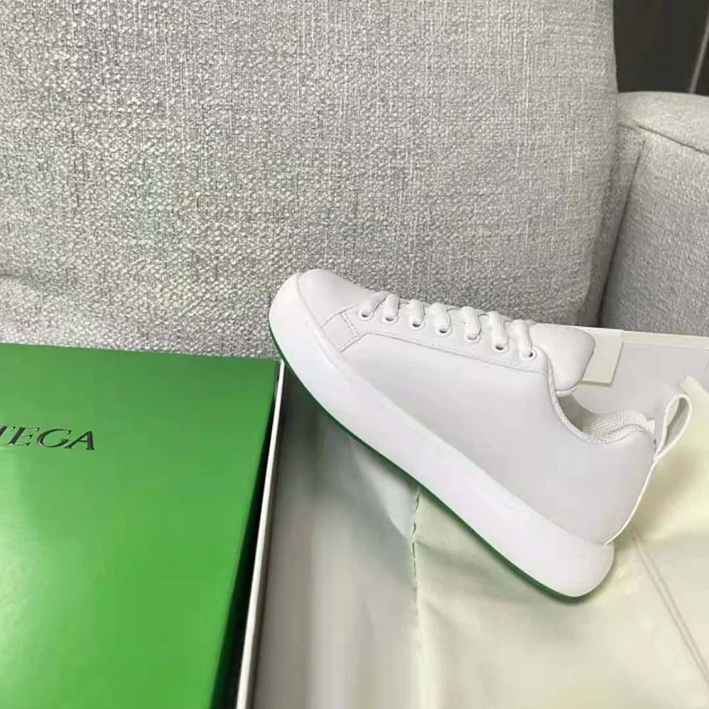 Bottega Veneta Pillow Sneaker Padded Leather Lace-up Sneakers for Unisex in White Bottega Veneta Pillow Sneaker Padded Leather Lace-up Sneakers for Unisex in White