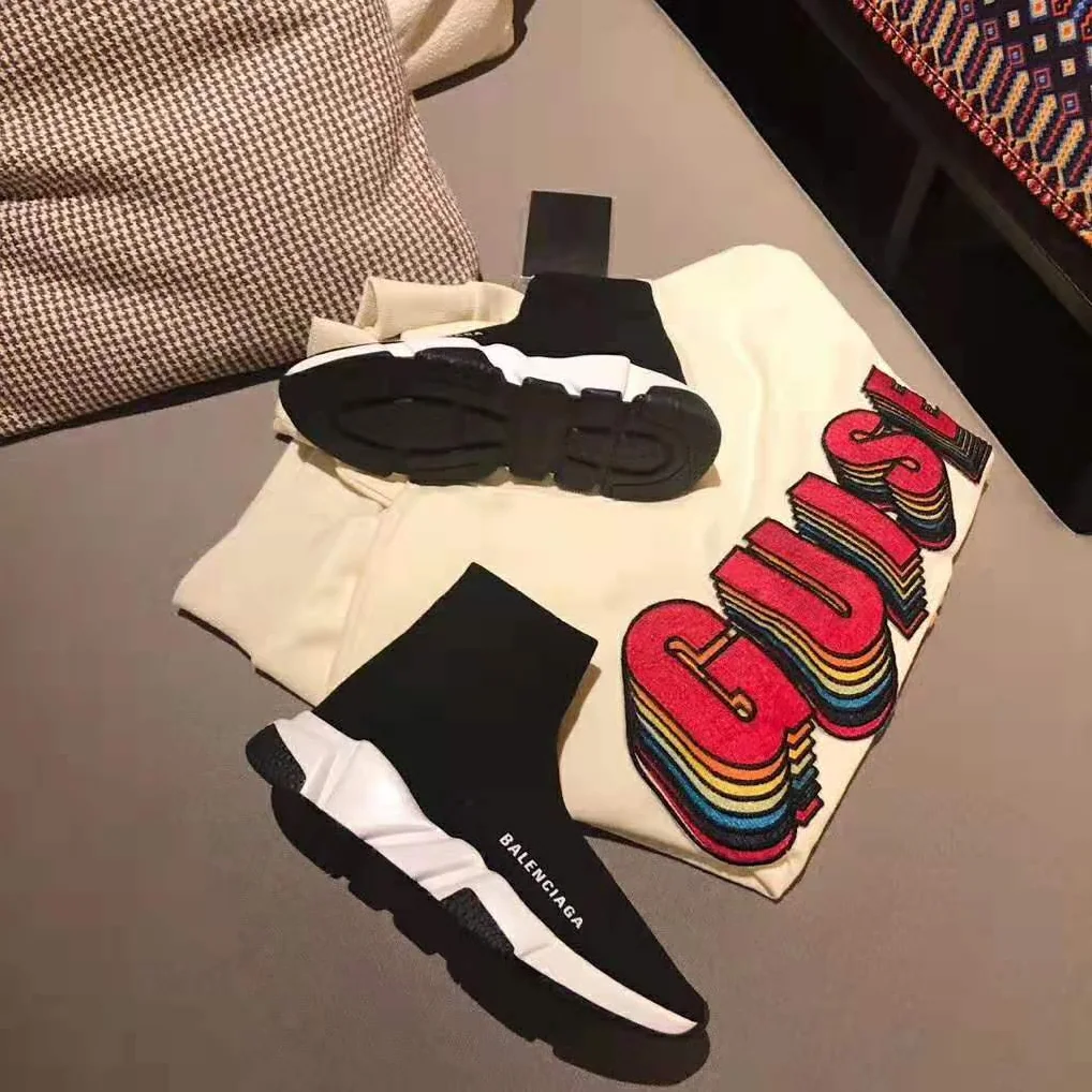 Balenciaga Speed Trainers in Knit and Balenciaga Logo for Unisex in Black