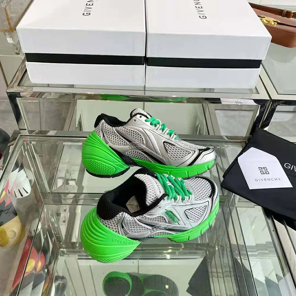 Givenchy TK-MX Runner Sneakers in Mesh for Unisex in Green Givenchy TK-MX Runner Sneakers in Mesh for Unisex in Green
