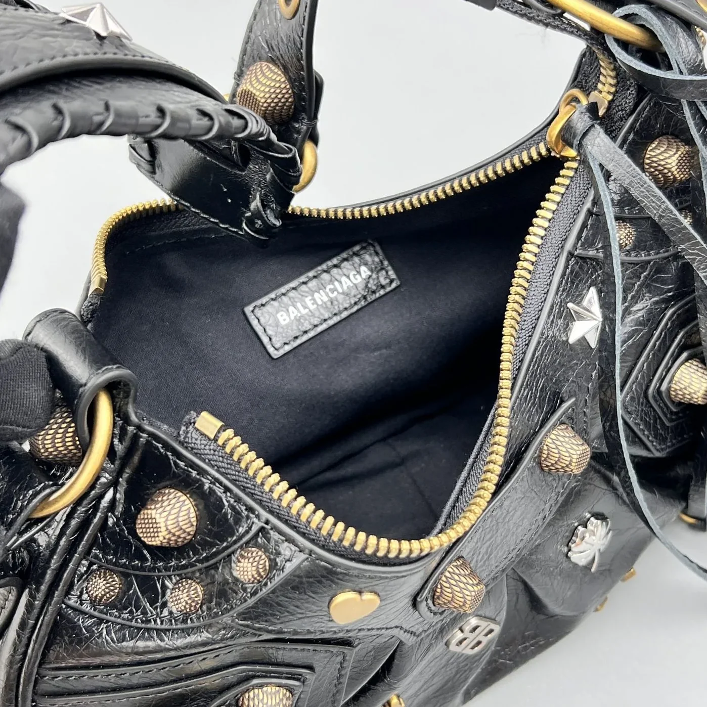 Balenciaga Le Cagole Shoulder Bag Black 10in25