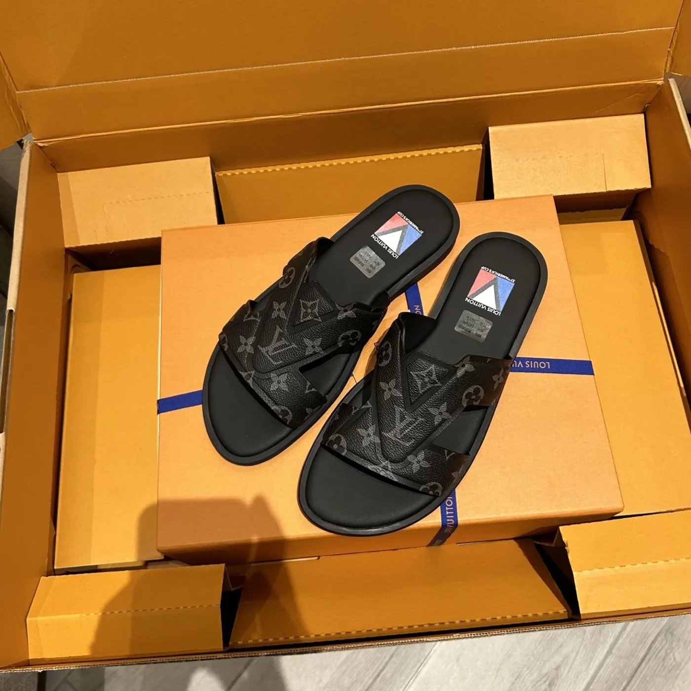 Louis Vuitton Oasis Mule Monogram Black